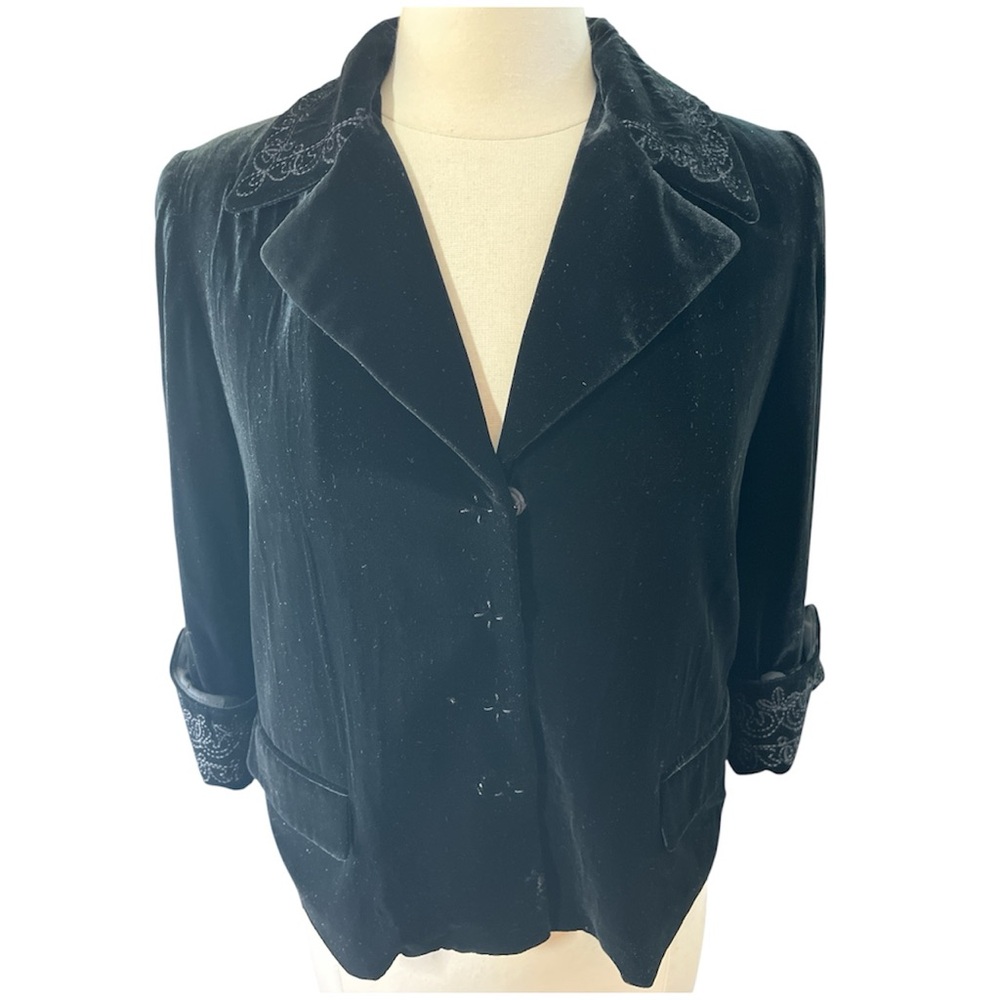 Tahari Black Velvet Evening Blazer Embroidered Details & 3/4 sleeves Size S/M